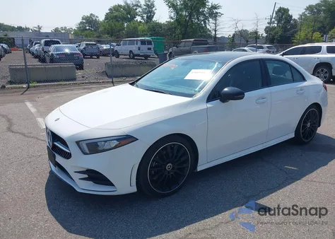 2019 Mercedes-Benz A 220 из США, поврежденный, VIN WDD3G4EB5KW011981